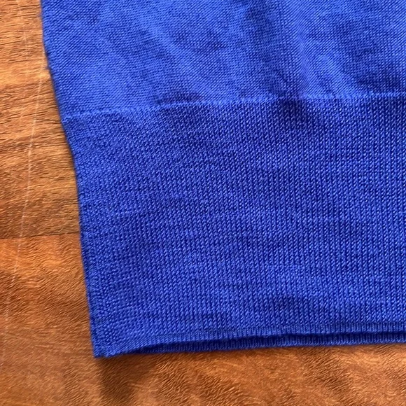 Like new J Crew blue merino wool lightweight turtleneck - Picture 6 of 12